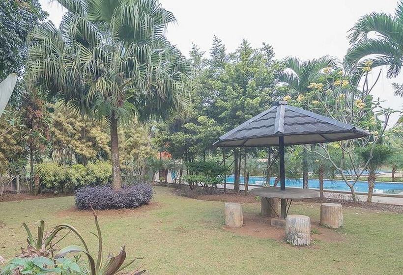 膳宿费 Reddoorz Plus At Hotel Negeri Baru Lodaya Puncak