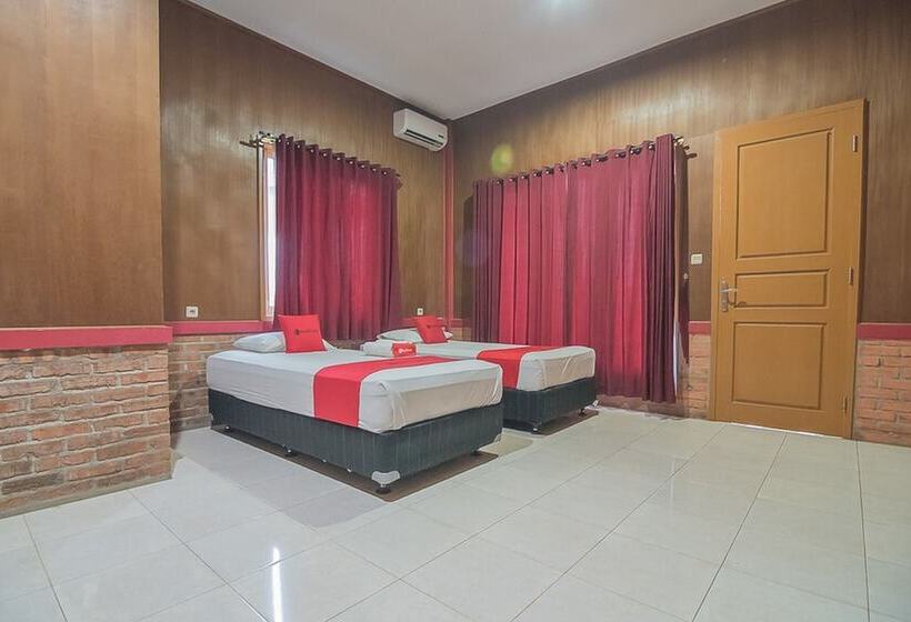膳宿费 Reddoorz Plus At Hotel Negeri Baru Lodaya Puncak