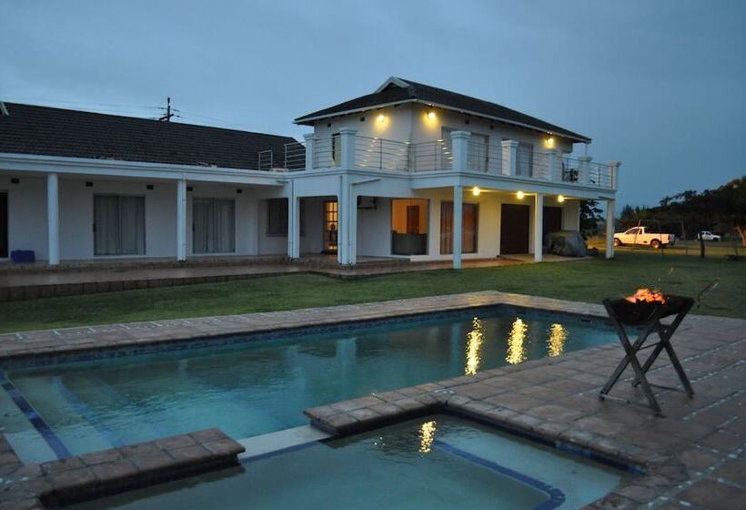 Пансион Seaxplore Lodge & Dive Center