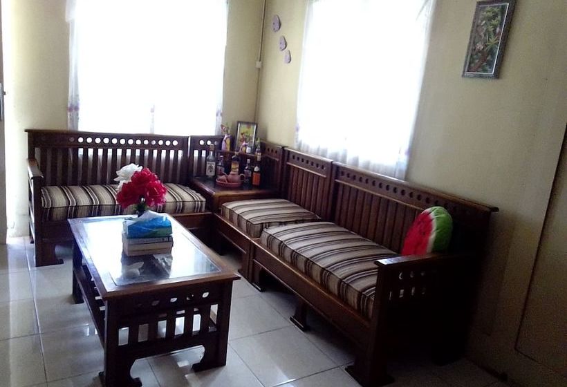 펜션 Simeulue Surf Guest House