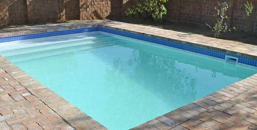 פנסיון Sundune Guest House