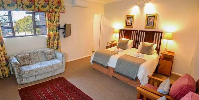 פנסיון Sundune Guest House