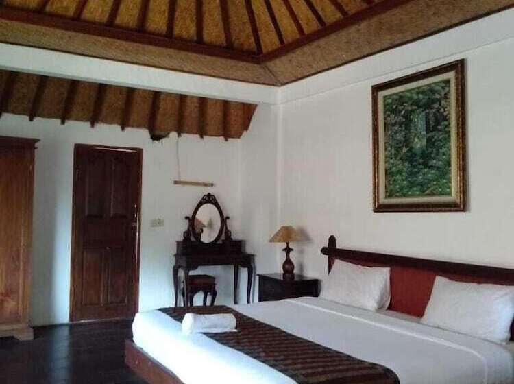 פנסיון Topok House