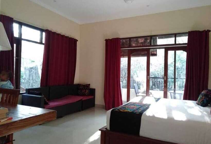 פנסיון Topok House