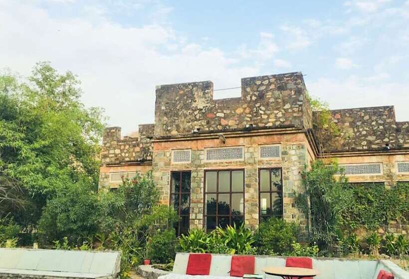 منتجع Ghanerao Jungle Lodge