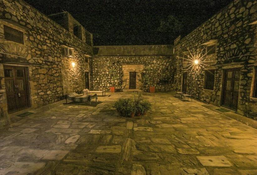 منتجع Ghanerao Jungle Lodge