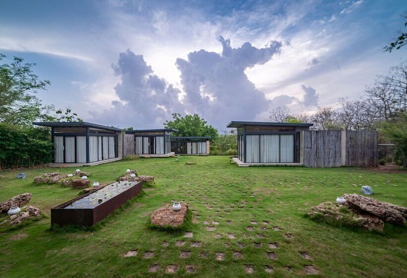 אתר נופש Woods At Sasan