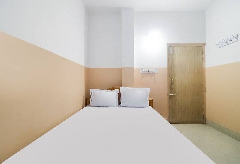 Spot On 60195 Hotel Rajvansh