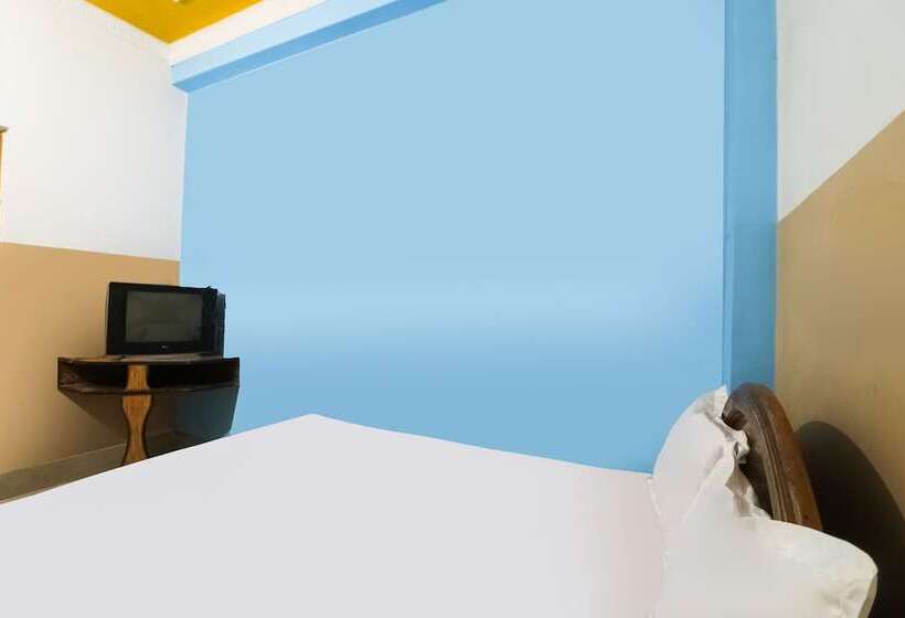 Spot On 60195 Hotel Rajvansh