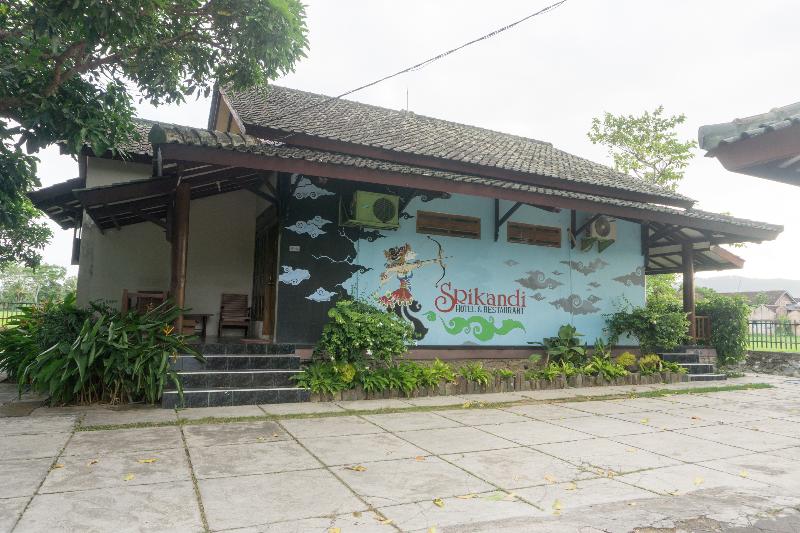 Srikandi Hotel By Oyo Rooms