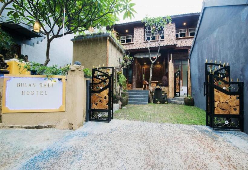 הוסטל Bulan Bali Guest House