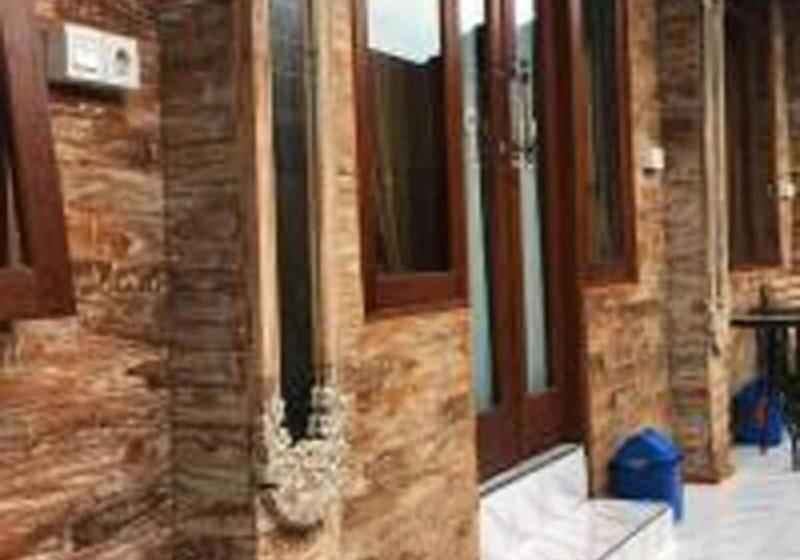 Общежитие Bulan Bali Guest House