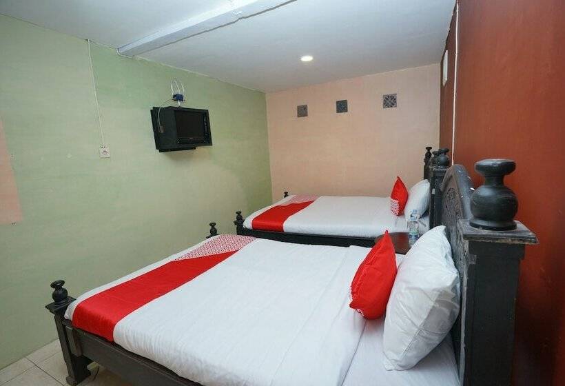 旅馆 Carina Hotel By Oyo Rooms