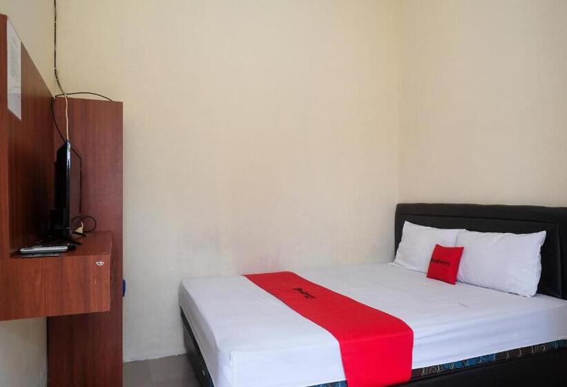 فندق صغير Reddoorz At Putri Syariah Brebes