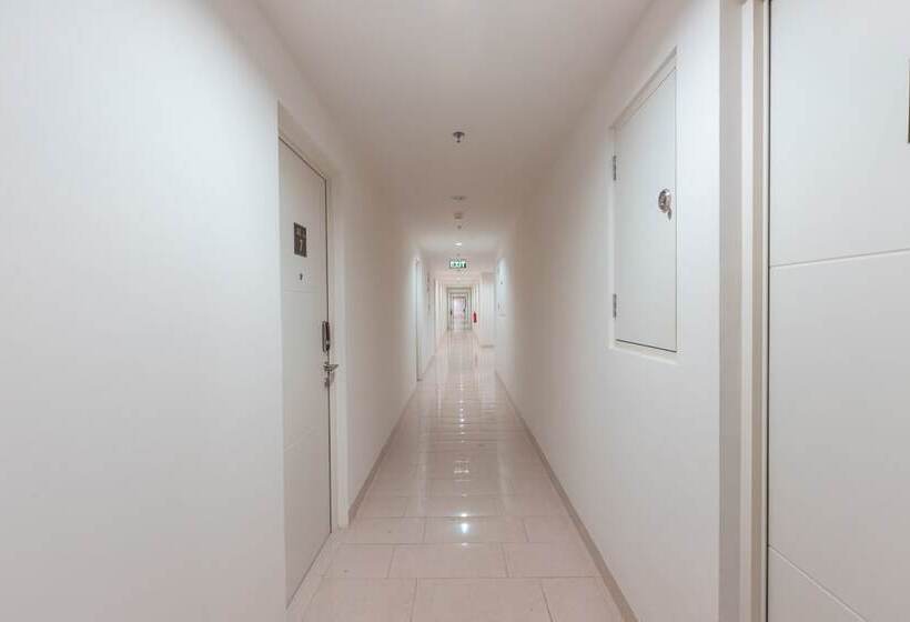 فندق صغير Sentul Tower By Oyo Rooms