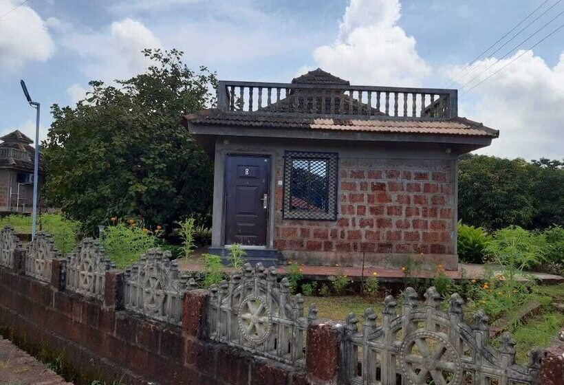 Aranya Kutir Resort   Hostel