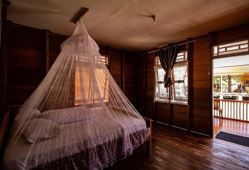 민박 Lances Right Villas Katiet