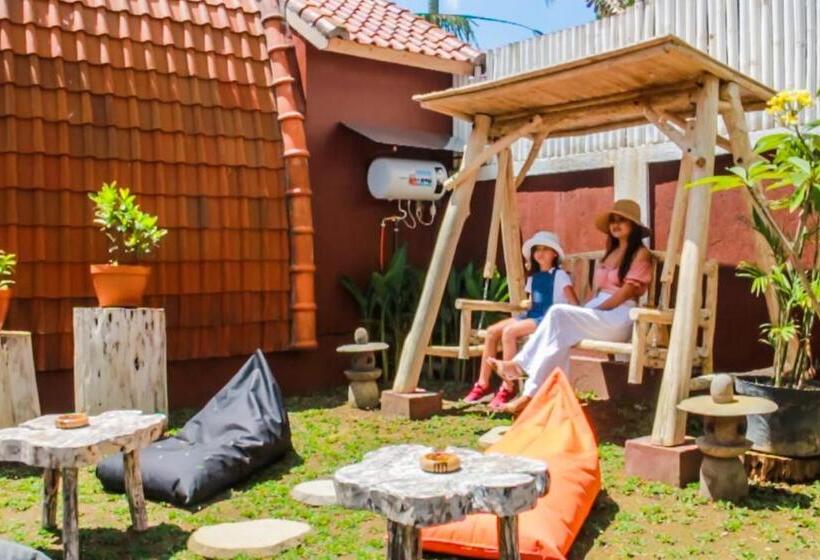 مبيت وإفطار Puri Lumbung Village