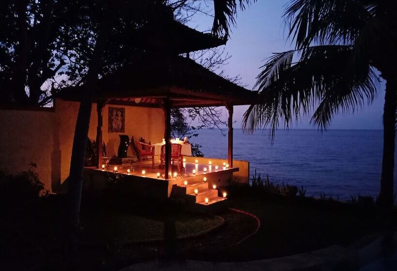 민박 Teluk Indah Beach & Pool Villa