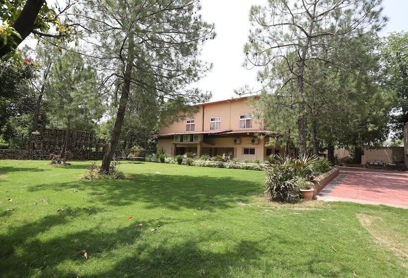 בית מלון כפרי Blue Lotus Club And Resorts By Oyo Rooms