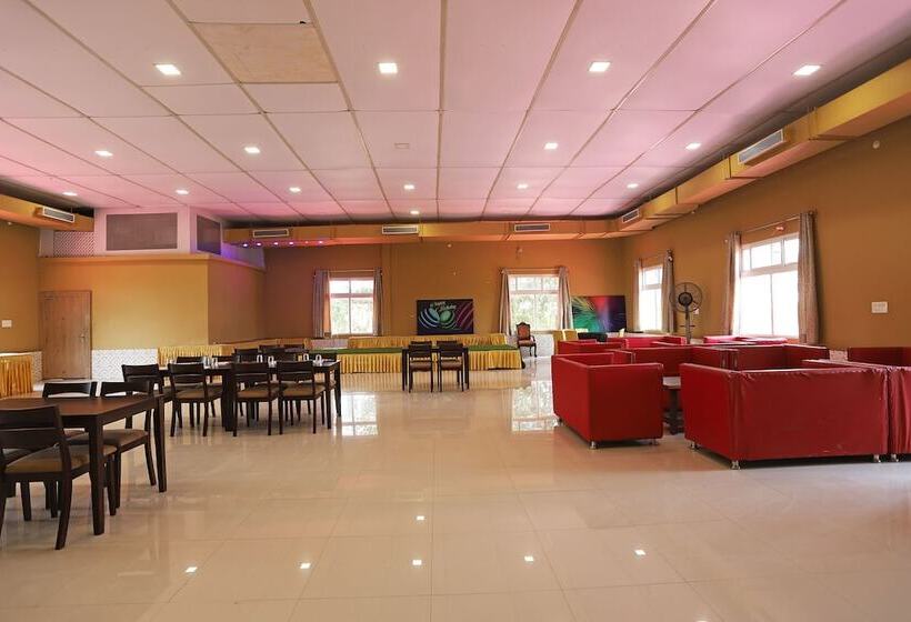 בית מלון כפרי Blue Lotus Club And Resorts By Oyo Rooms