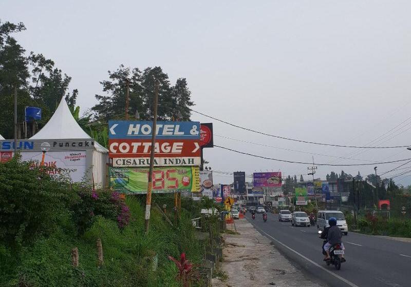 בית מלון כפרי Cisarua Indah