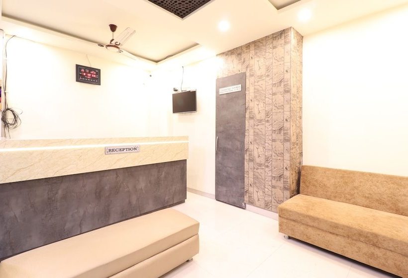 Отель Comfort Inn By Oyo Rooms