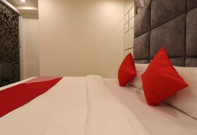 Отель Comfort Inn By Oyo Rooms