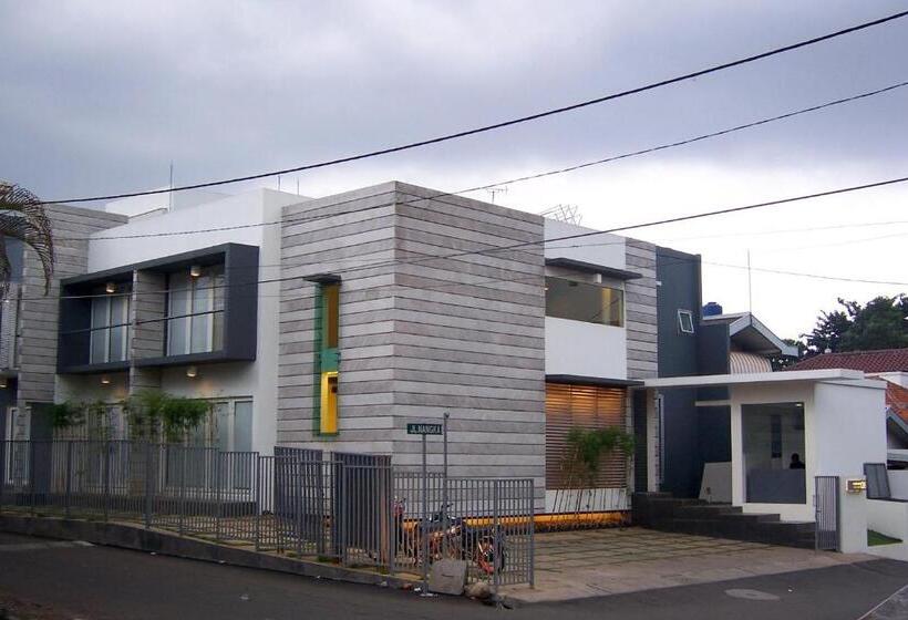 هتل Flat06. Cipete