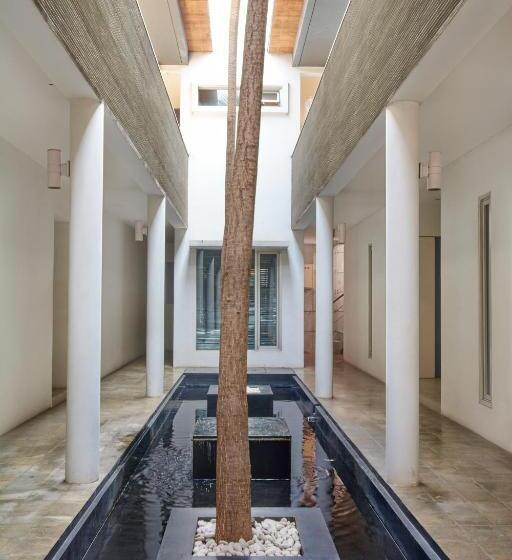 فندق Flat06. Cipete