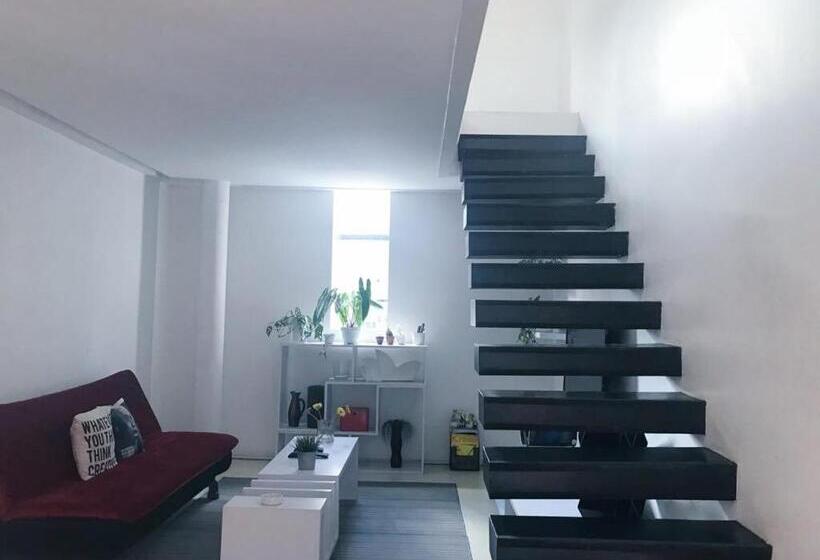 فندق Flat06. Cipete