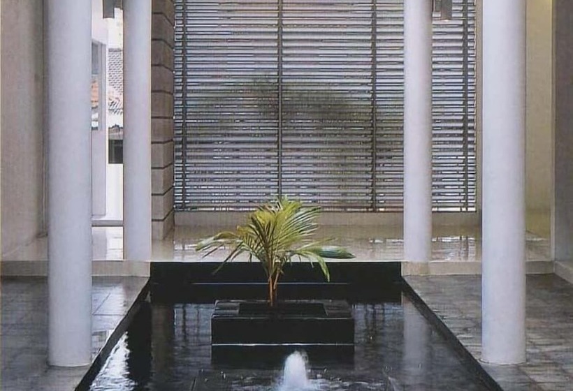 فندق Flat06. Cipete