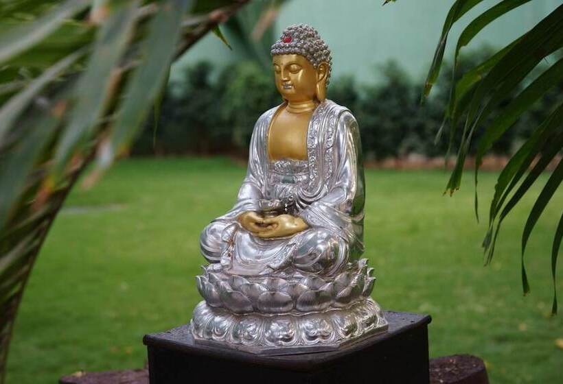 Hotelli Gargee Gautam Vihar Rajir