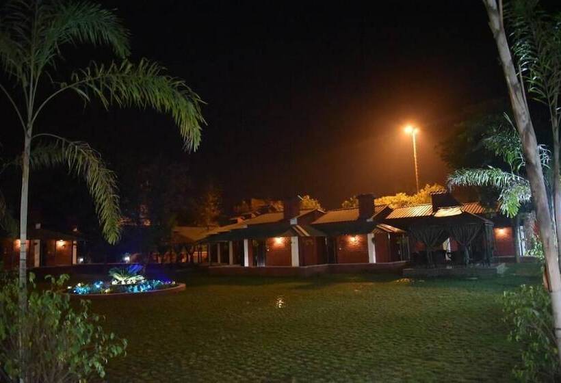 Hotelli Gargee Gautam Vihar Rajir