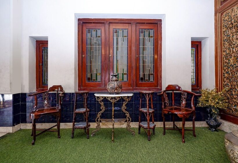 בית מלון כפרי Griya Kencana By Oyo Rooms