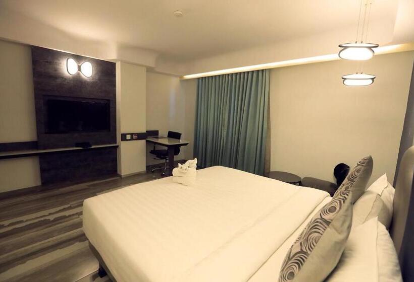 Humming Bird Hotel & Banquet