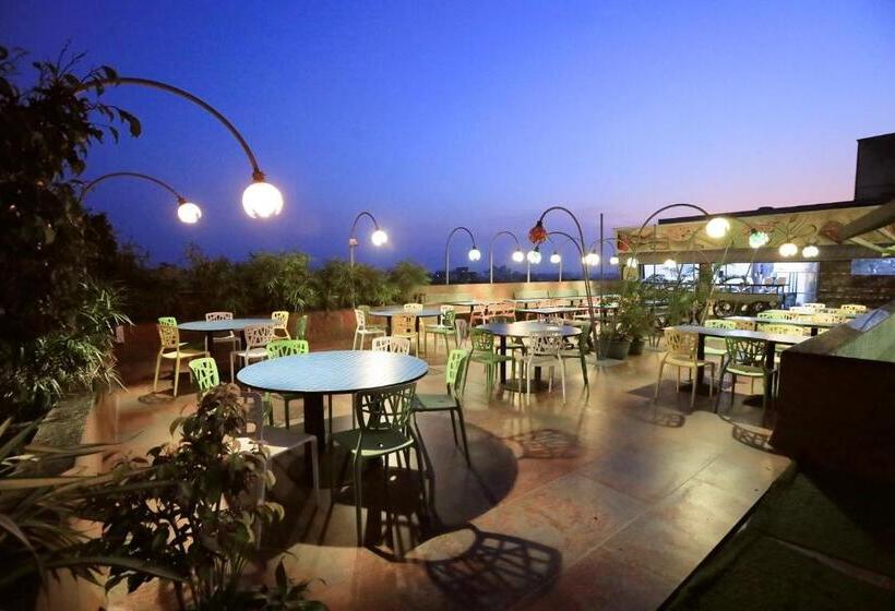 Humming Bird Hotel & Banquet