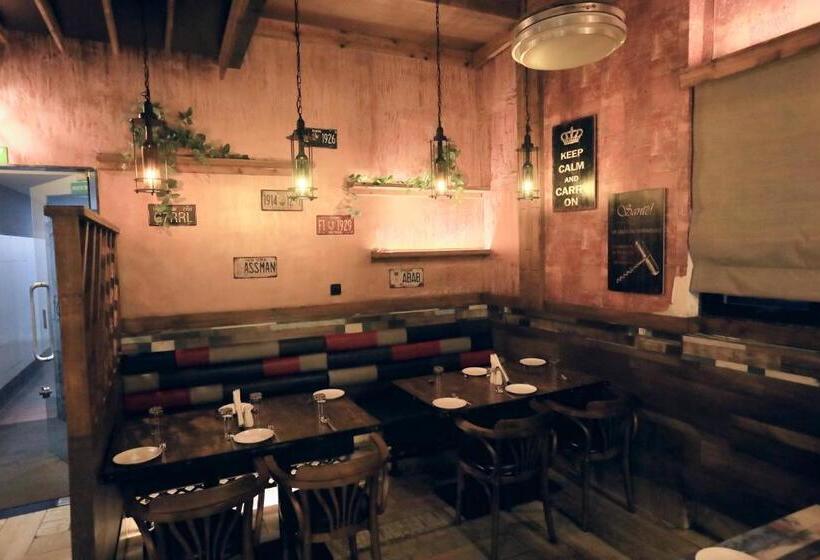 Humming Bird Hotel & Banquet