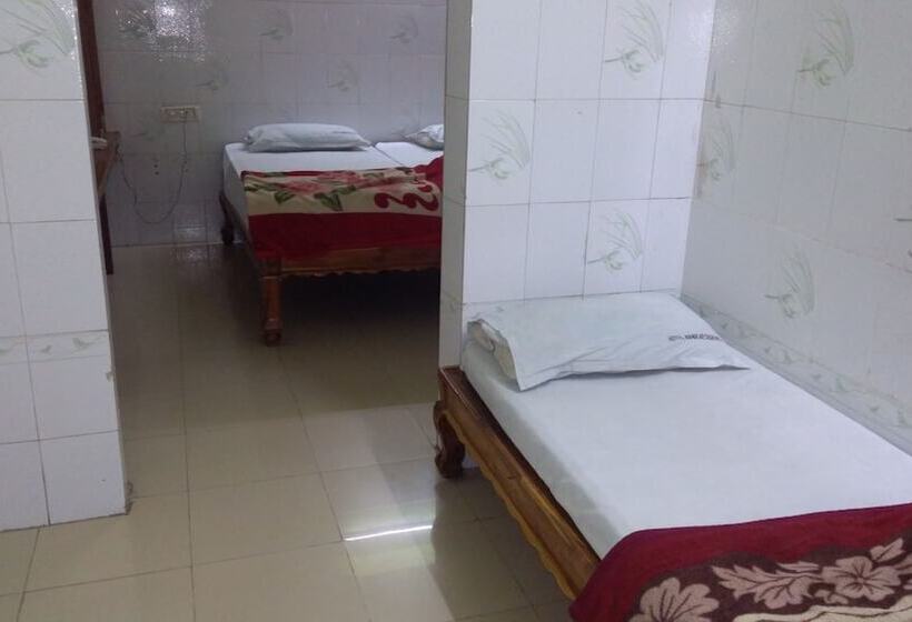 בית מלון כפרי Iroomz Nama Residency