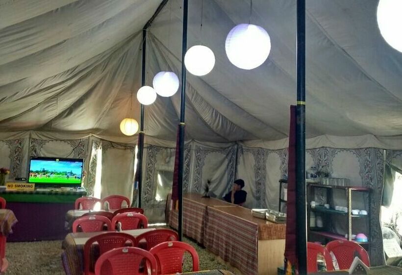 فندق Jispa Journeys Campsite