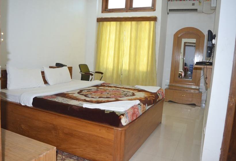 فندق Kaziranga Continental