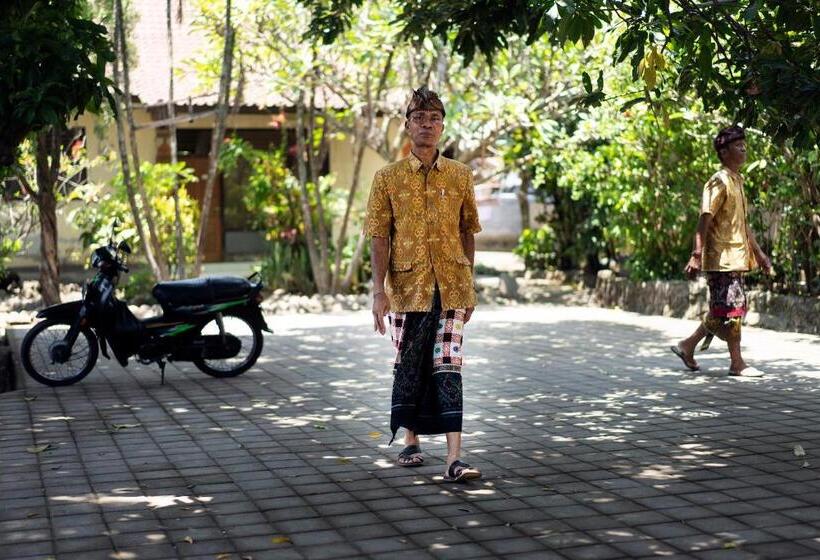 בית מלון כפרי Kubu Kangin Resort