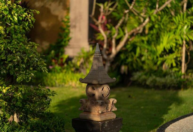 בית מלון כפרי Kubu Kangin Resort