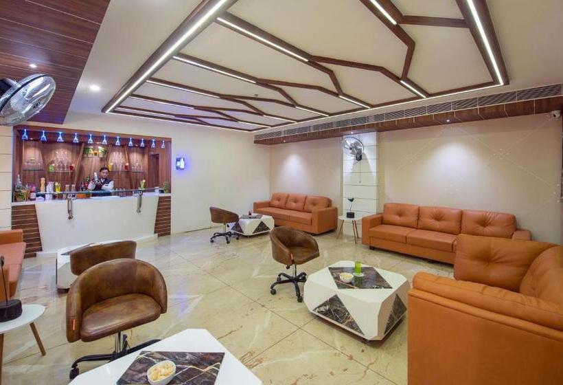 בית מלון כפרי Lords Eco Inn Morbi