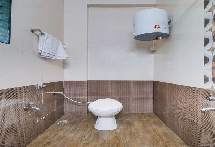 בית מלון כפרי Meridian By Oyo Rooms