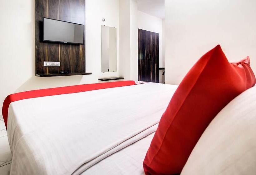 בית מלון כפרי Meridian By Oyo Rooms