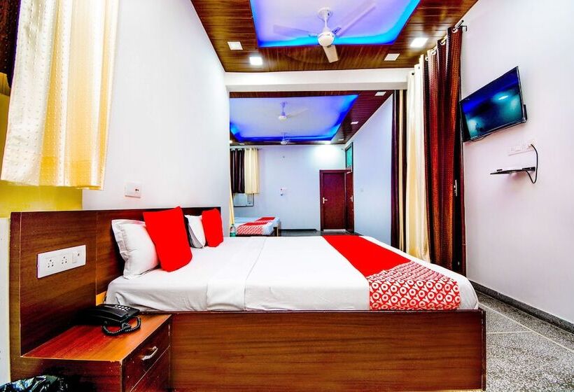 酒店 Mubarak By Oyo Rooms