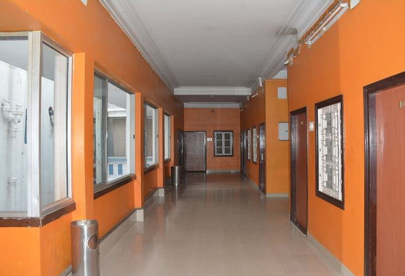 בית מלון כפרי Naveen Residency