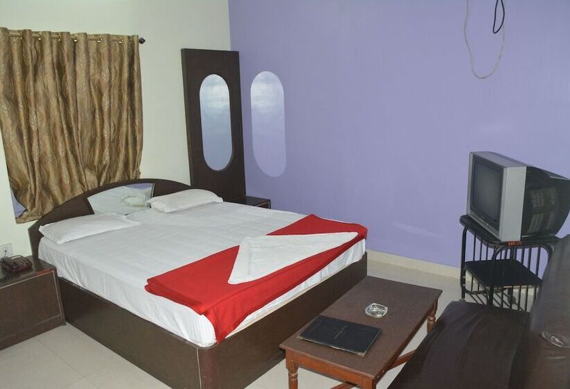 בית מלון כפרי Naveen Residency