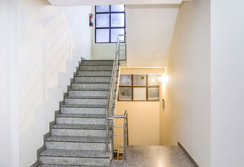 فندق Park Avenue By Oyo Rooms